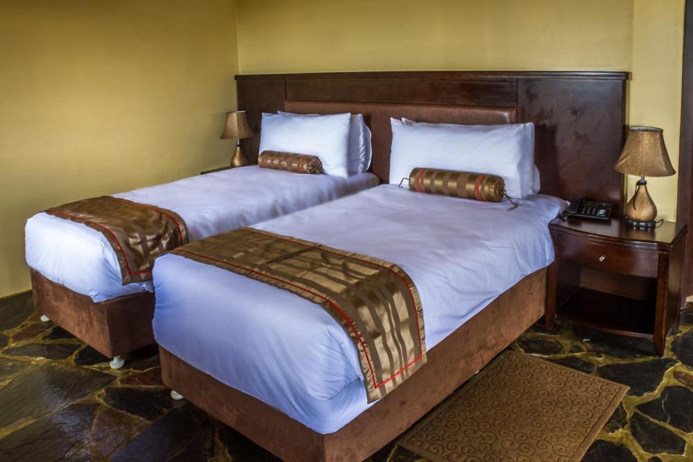Big Valley Game Lodge Lobatse Exterior foto